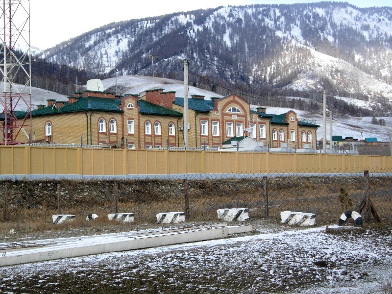 Здание погранзаставы в Усть-Коксе
